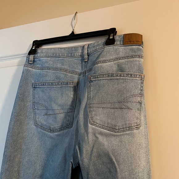 EUC destroyed holes frayed mom jeans stretch straight leg - Picture 4 of 4